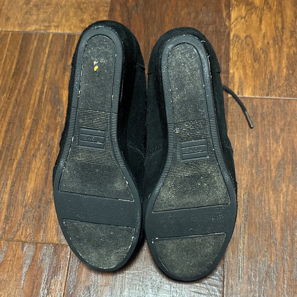 Toms Booties - Picture 5 of 6